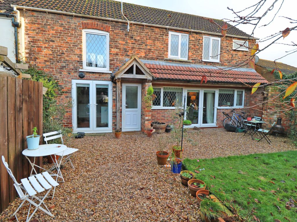 3 bed semidetached house for sale in Station Road, Epworth, Doncaster DN9, £215,000 Zoopla