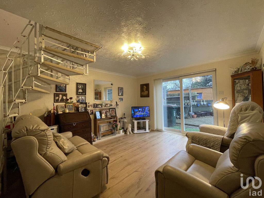 2 bed end terrace house for sale in Ainsdale Close, Coventry CV6, £