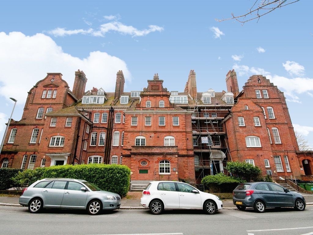 2 bed flat for sale in Pevensey Road, St. LeonardsOnSea TN38 Zoopla