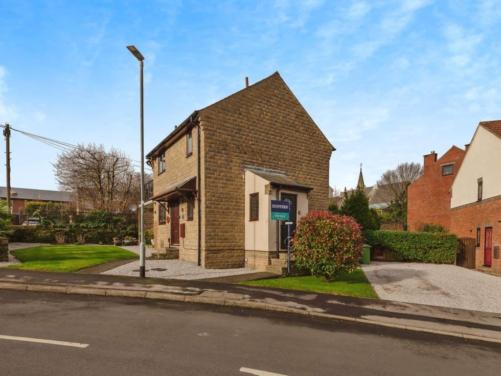 2 bed flat for sale in Robin Chase, Pudsey LS28, £165,000 Zoopla