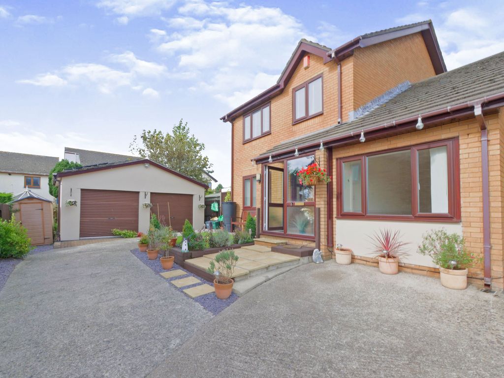5 bed detached house for sale in Hardy Close, Barry CF62 Zoopla