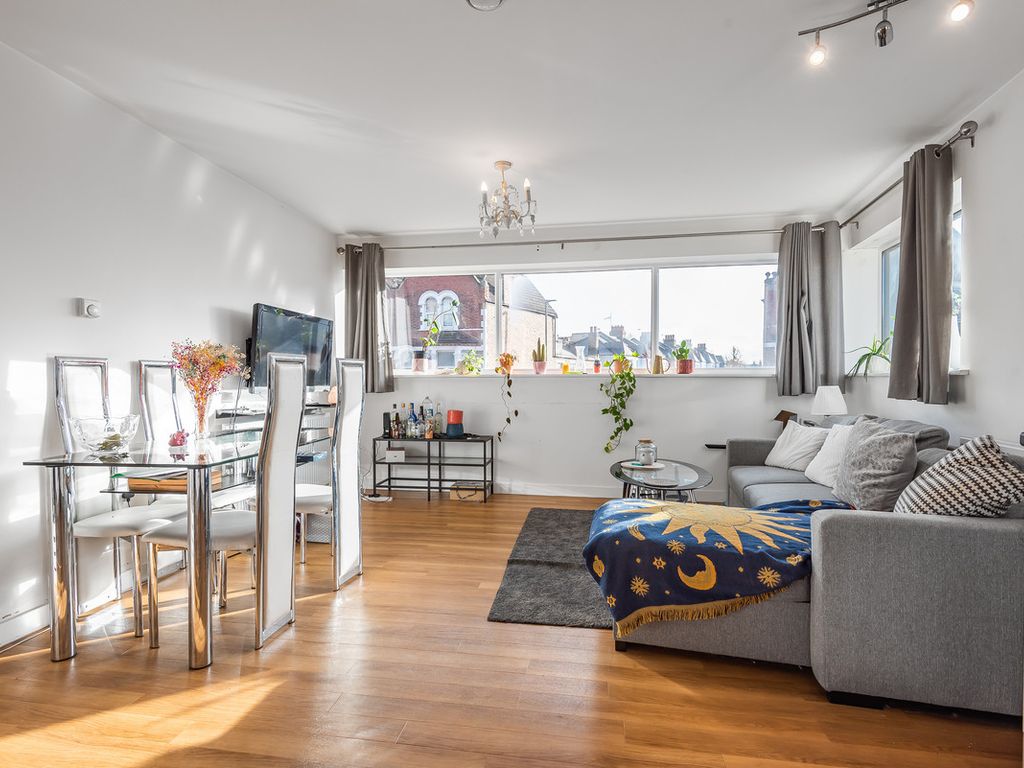 Recovery Street, Tooting Broadway SW17  