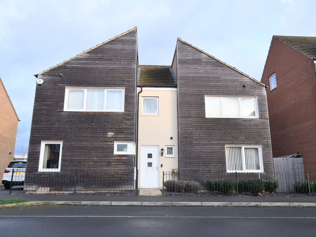 4 bed detached house to rent in Southwold Crescent, Broughton, Milton