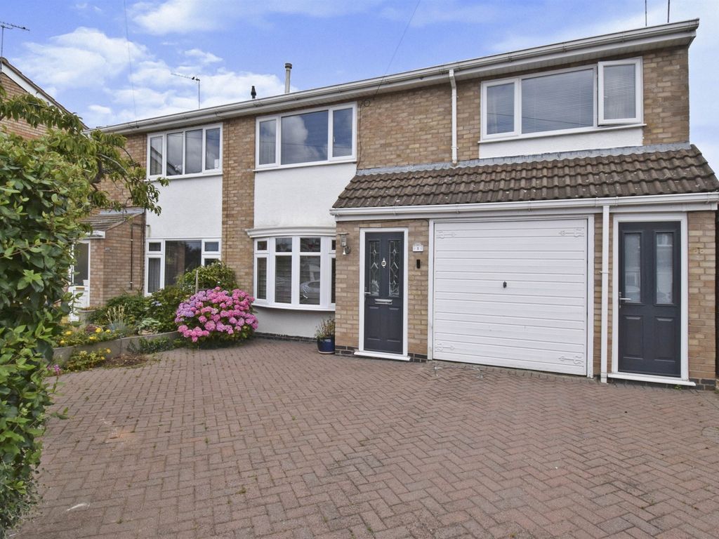 4 bed semidetached house for sale in Wheatlands Drive, Countesthorpe, Leicester LE8 Zoopla