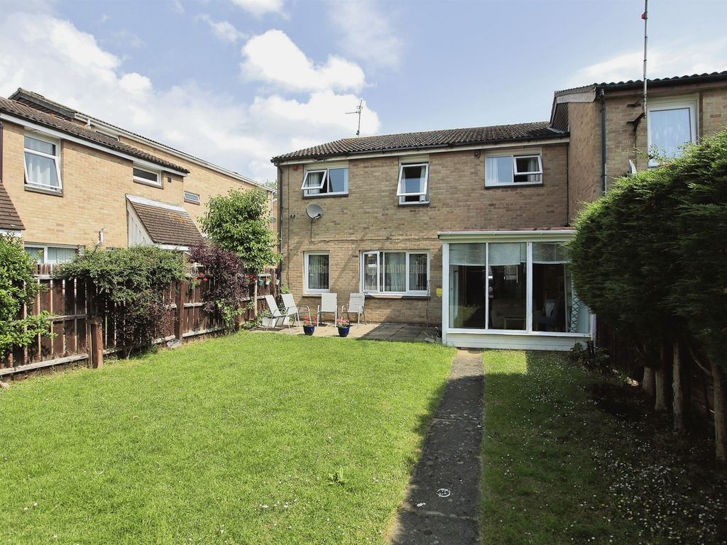 3 bed end terrace house for sale in Tirrington, Bretton, Peterborough