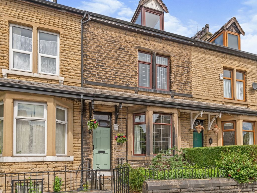 3 bed terraced house for sale in Lister Avenue, Bradford BD4 Zoopla