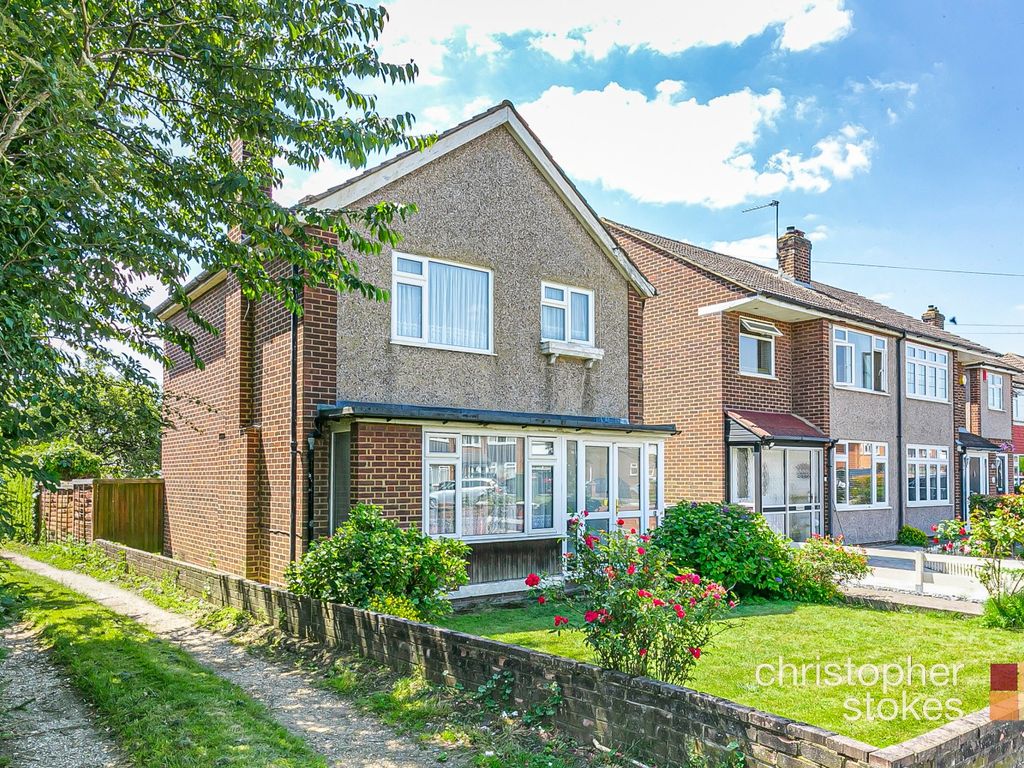 3 bed detached house for sale in Cadmore Lane, Cheshunt, Hertfordshire