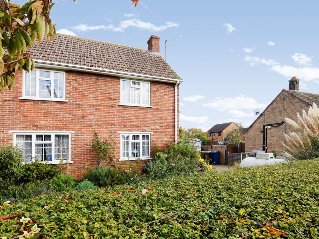 3 bed semidetached house for sale in Station Drive, Wisbech St. Mary