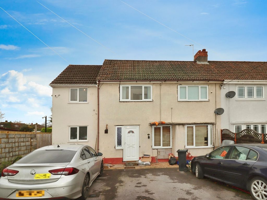 5 bed semidetached house for sale in Blackhorse Road, Mangotsfield