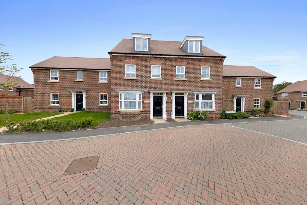 1 bed for sale in Flat 1, 23 Blackburne Way, Tongham