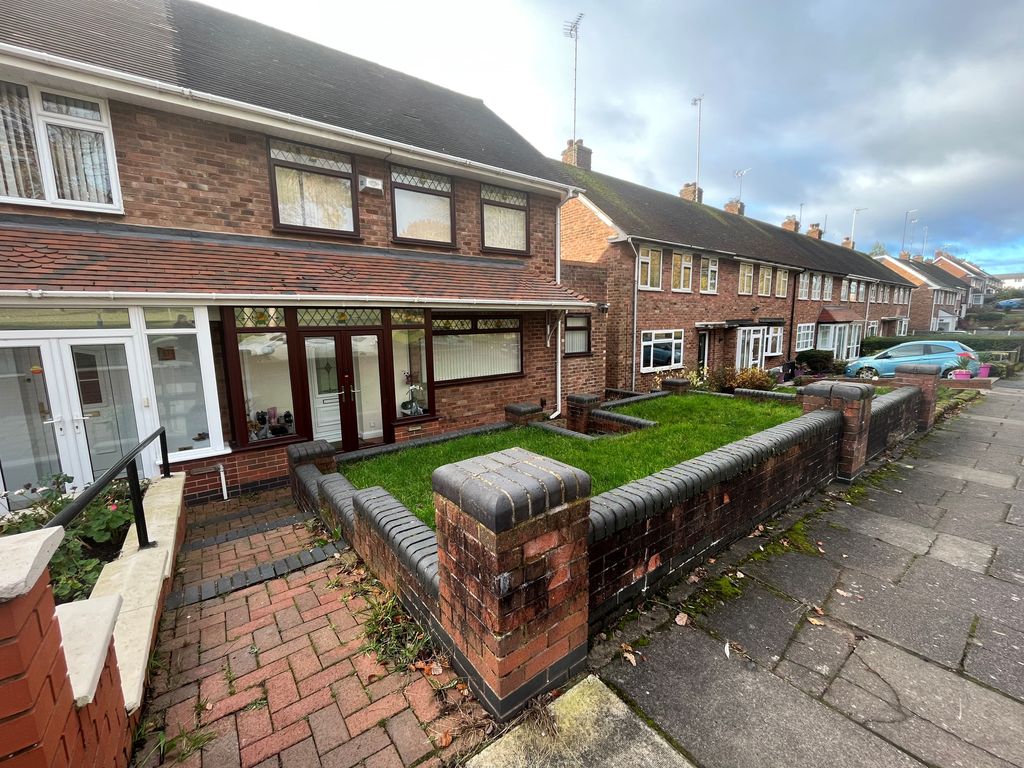 4 bed property to rent in Mill Farm Road, Harborne, Birmingham B17, £