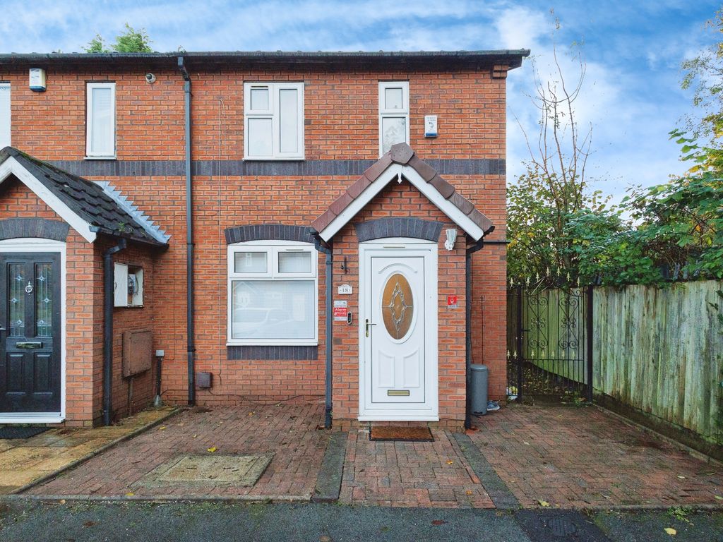 2 bed end terrace house for sale in Bracewell Close, Manchester M12, £