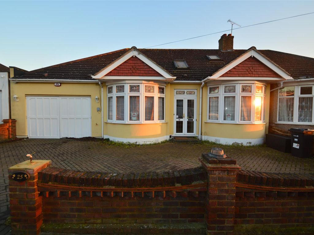 5 bed bungalow for sale in Whitney Avenue, Redbridge IG4, £695,000 Zoopla