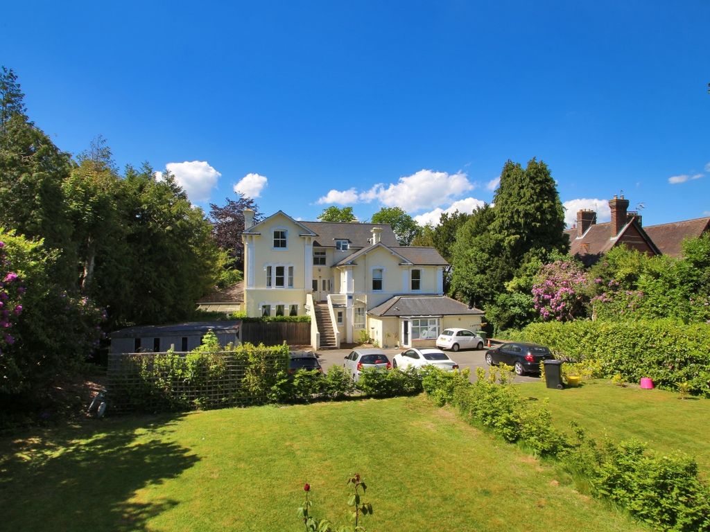 3 bed flat to rent in Broadwater Down, Tunbridge Wells TN2 Zoopla