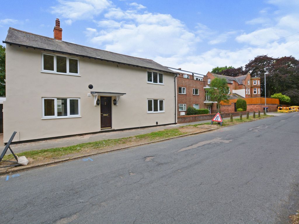 Warren Road, Northampton, Northamptonshire NN5