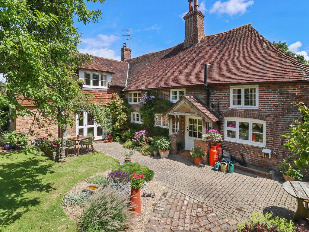 5 bed country house for sale in Church Road, Herstmonceux, Hailsham