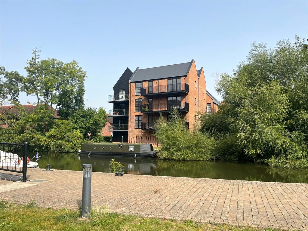 New home, 2 bed flat for sale in Riverside, Lyons Crescent, Tonbridge