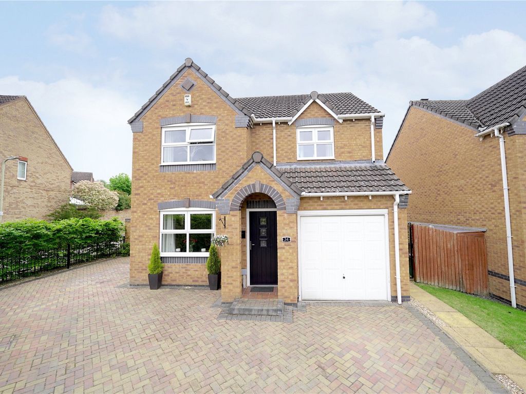 4 bed detached house for sale in Arundel Close, Telford, Shropshire TF3