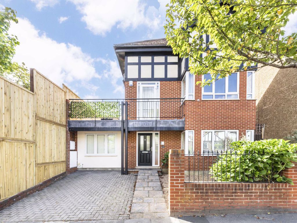 4 bed property for sale in Grosvenor Road, London N10 Zoopla