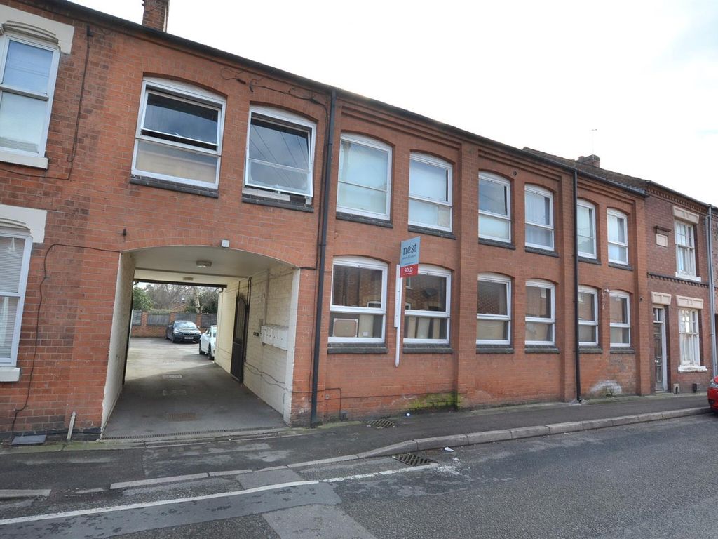 1 bed flat for sale in Kings Court King Street, Enderby, Leicestershire LE19 Zoopla