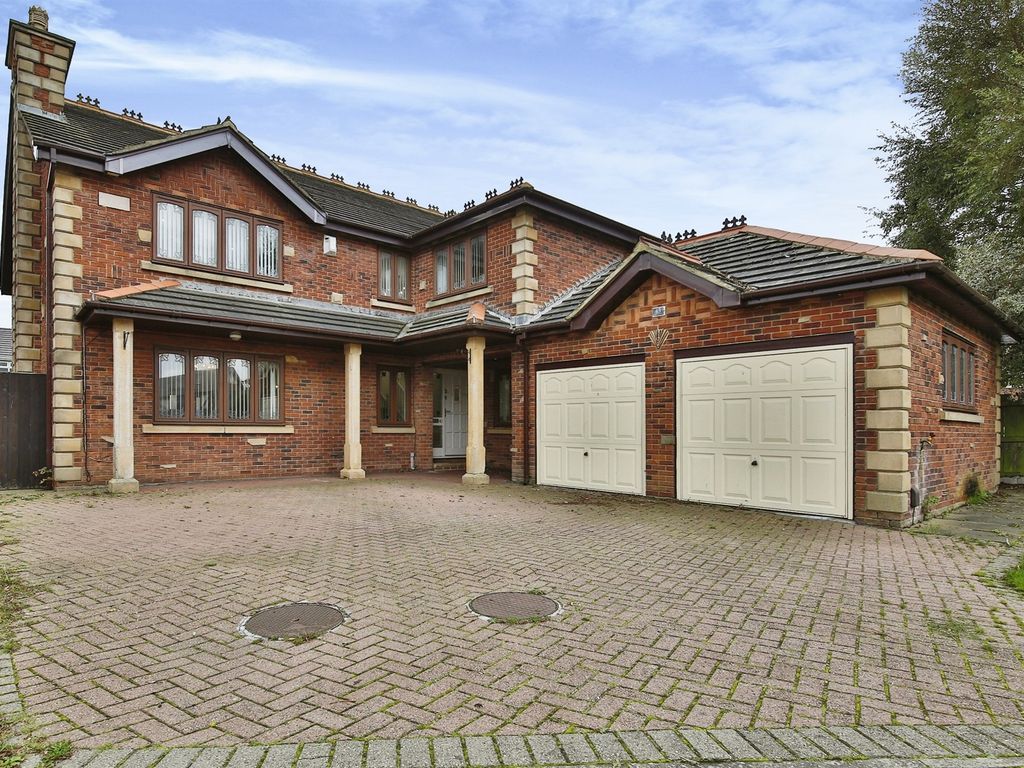 5 bed detached house for sale in Endeavour Close, Seaton Carew