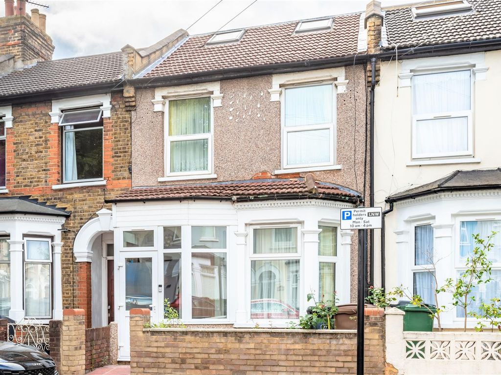 Dunedin Road, London E10  