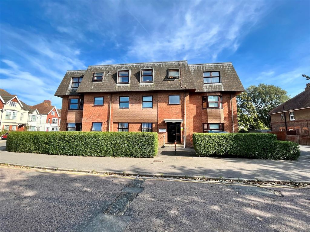 2 bed flat for sale in Woodville Court, BexhillOnSea TN39, £195,000