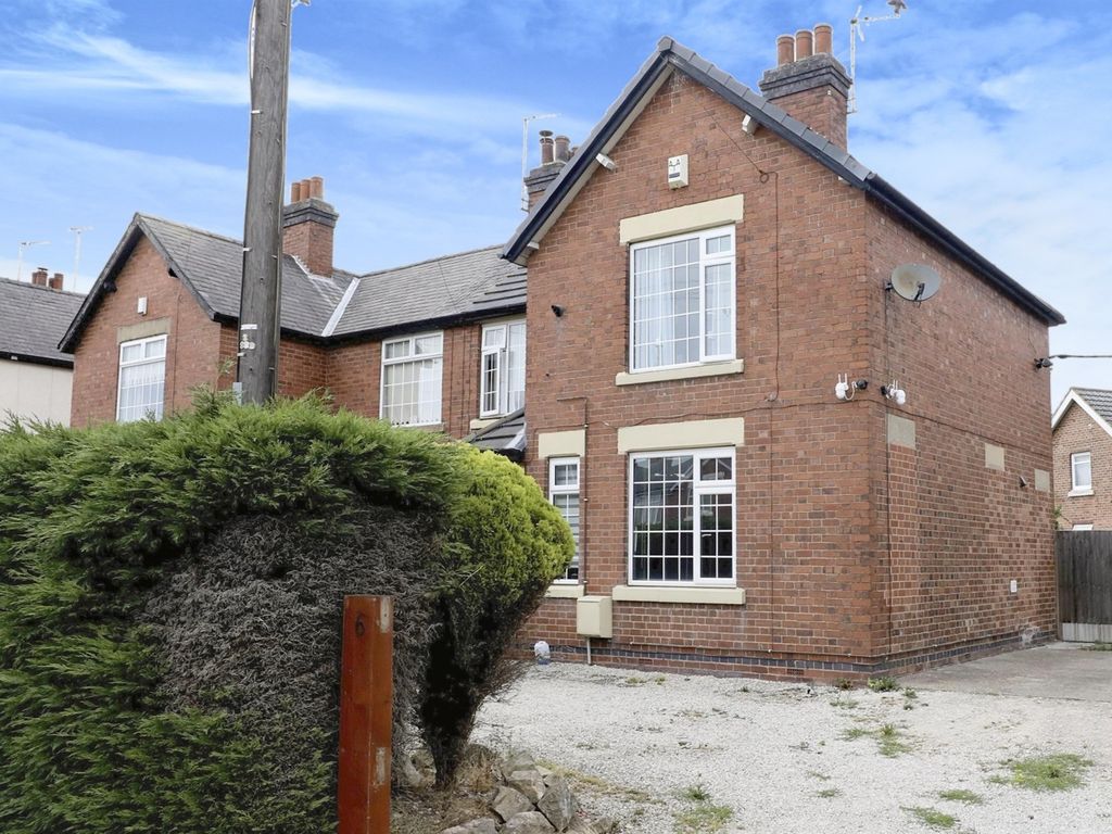 3 bed semidetached house for sale in Forest Road, New Ollerton, Newark