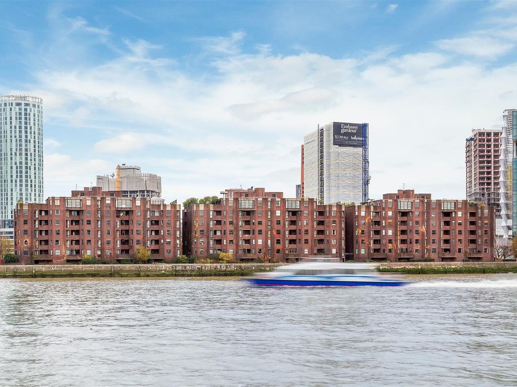 3 bed flat for sale in Riverside Court, Vauxhall SW8, £900,000 Zoopla