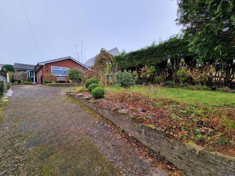 3 bed detached bungalow for sale in Old Parish Road, Hengoed CF82 Zoopla