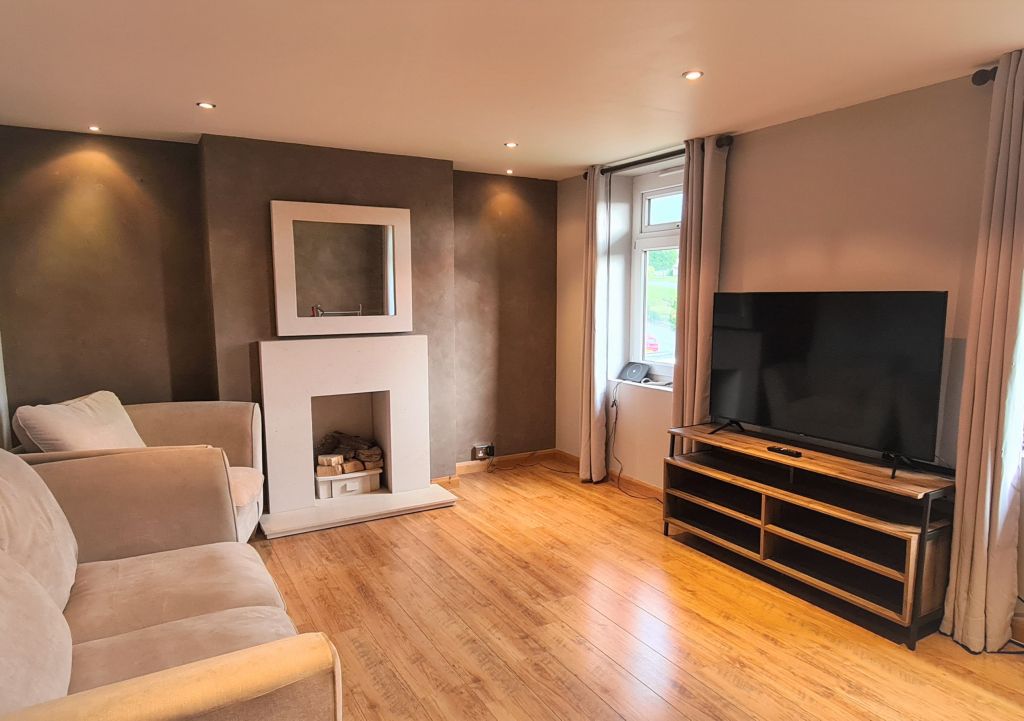 2 bed flat to rent in Edgeworth Road, Cockfosters, EN4 Zoopla