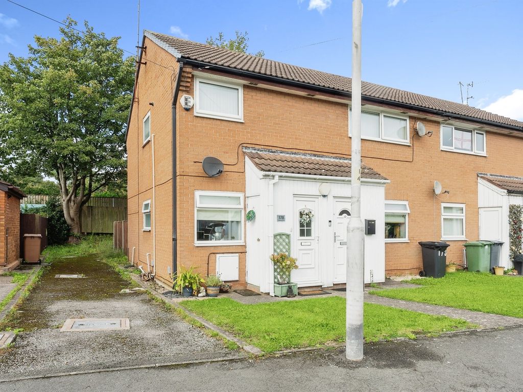 2 bed flat for sale in Norwich Drive, Upton, Wirral CH49, £117,000 Zoopla