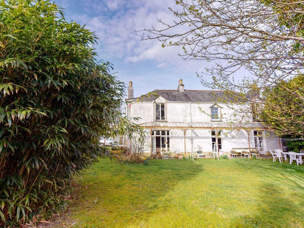 6 bed detached house for sale in Little Fancy Close, Roborough PL6 Zoopla