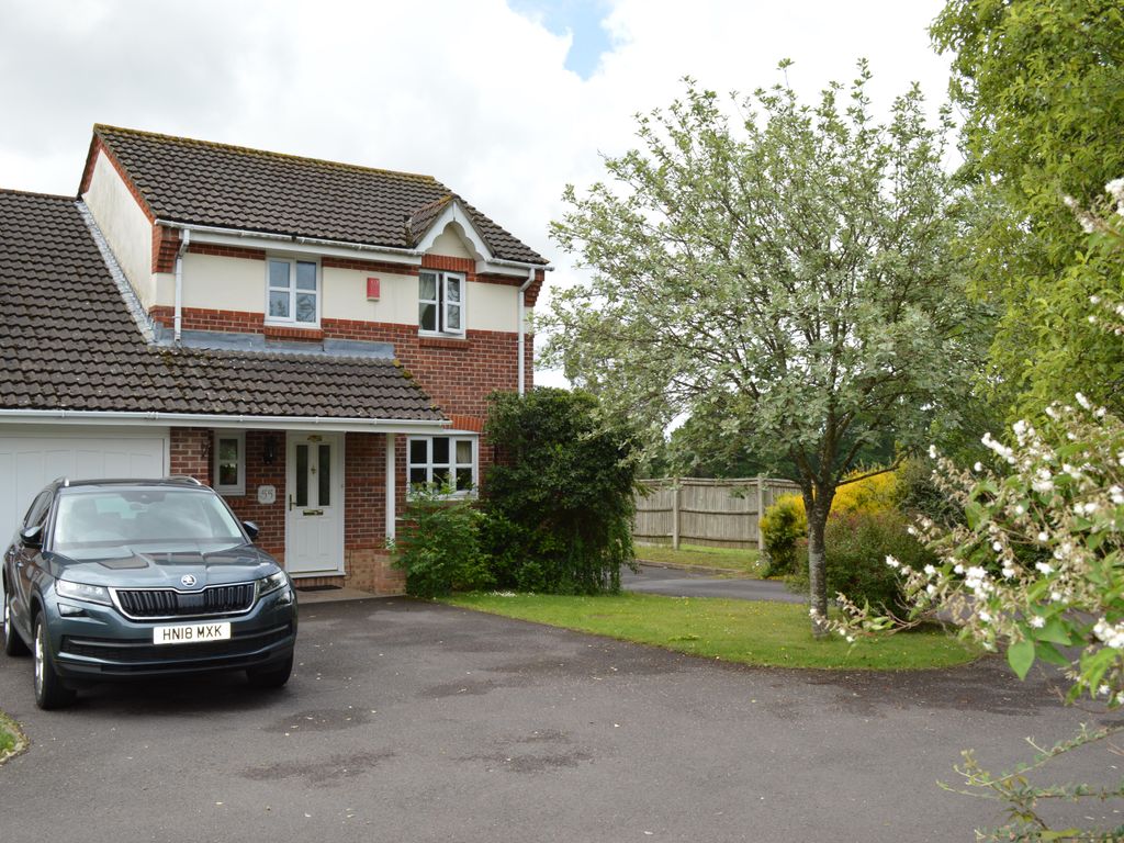 4 bed property to rent in Pantheon Road, Chandlers Ford, Eastleigh SO53