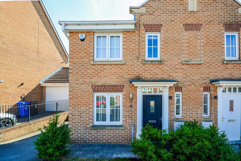 4 Middlepeak Way, Sheffield S13  