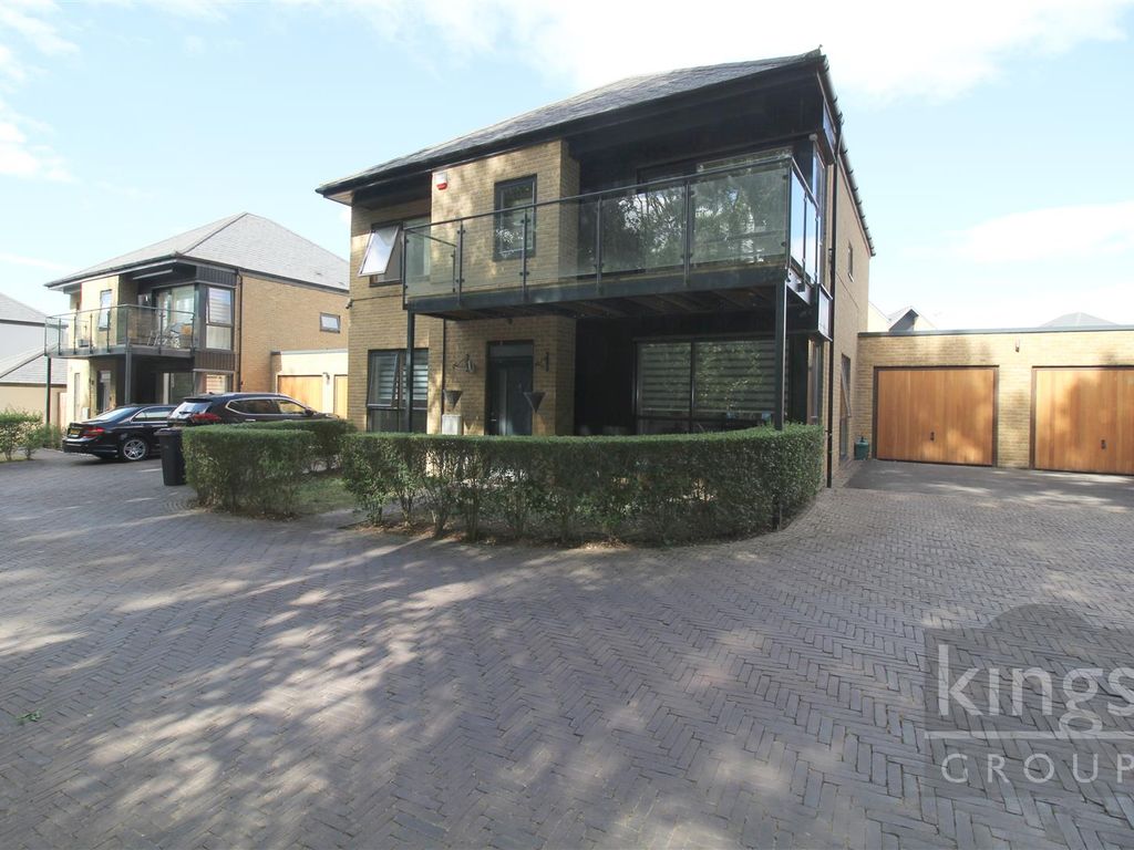 4 bed detached house for sale in Woodpecker Lane, Newhall, Harlow CM17