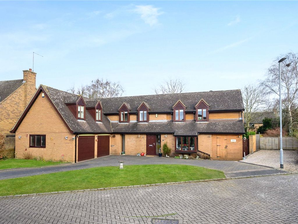 5 bed detached house for sale in Teal Close, West Hunsbury, Northampton NN4 Zoopla