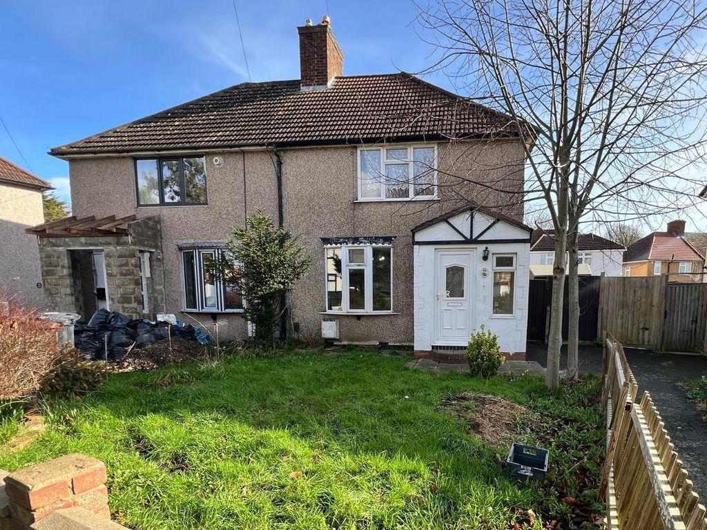 3 bed property for sale in Warrington Road, Dagenham RM8, £375,000 Zoopla