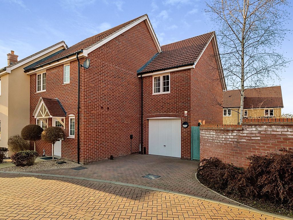 3 bed semidetached house for sale in Overledges Road, Saffron Walden