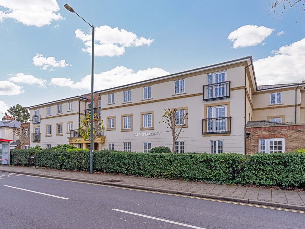 1 bed flat for sale in Popes Avenue, Gifford Lodge TW2, £380,000 Zoopla