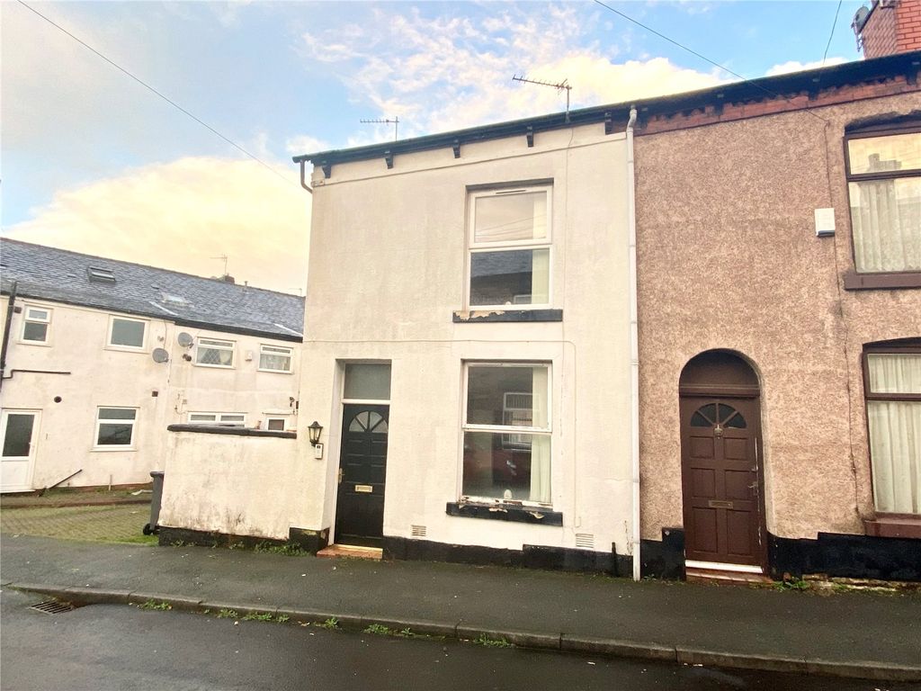 Elgin Street, Stalybridge, Greater Manchester SK15