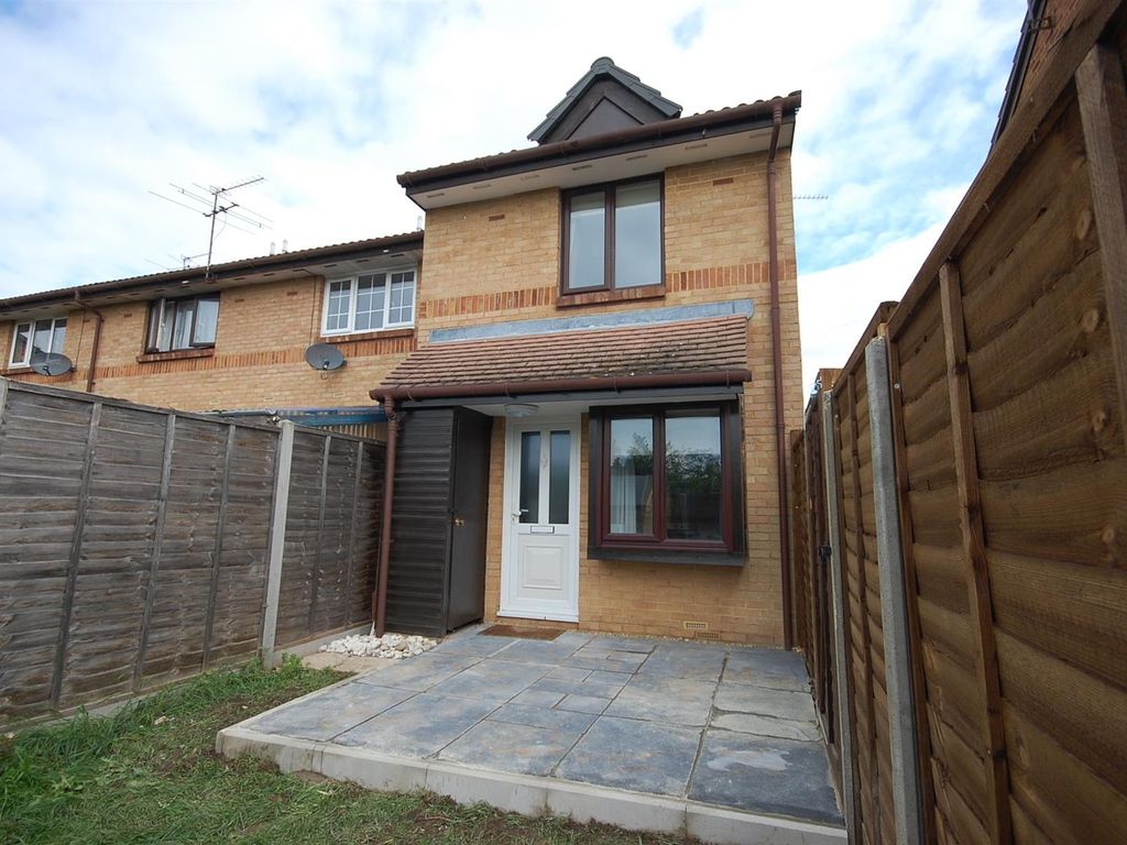 1 bed property to rent in Greystoke Drive, Ruislip, Middlesex HA4, £