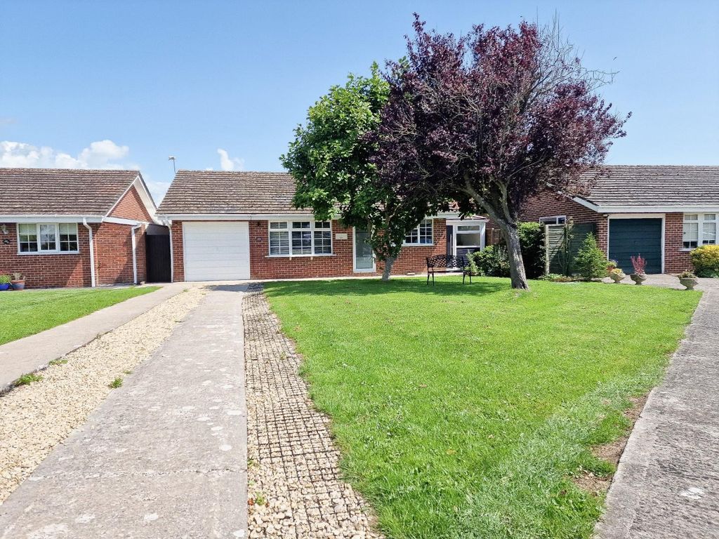 3 bed bungalow for sale in Queensway Close, Mark, Highbridge TA9, £
