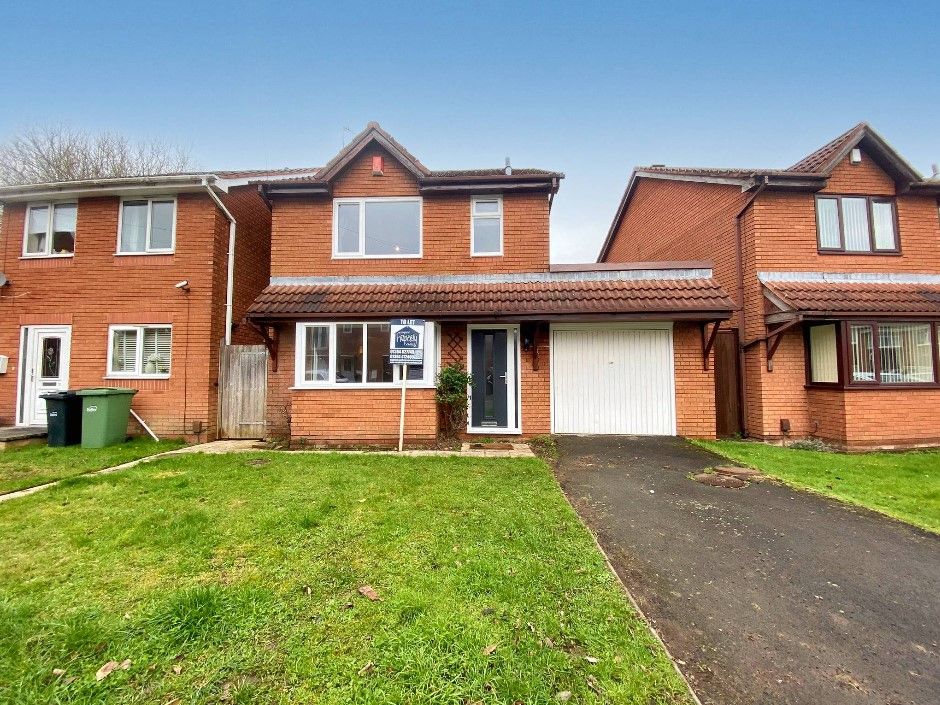 3 bed detached house to rent in Blackbrook Road, Dudley DY2, £1,200 pcm