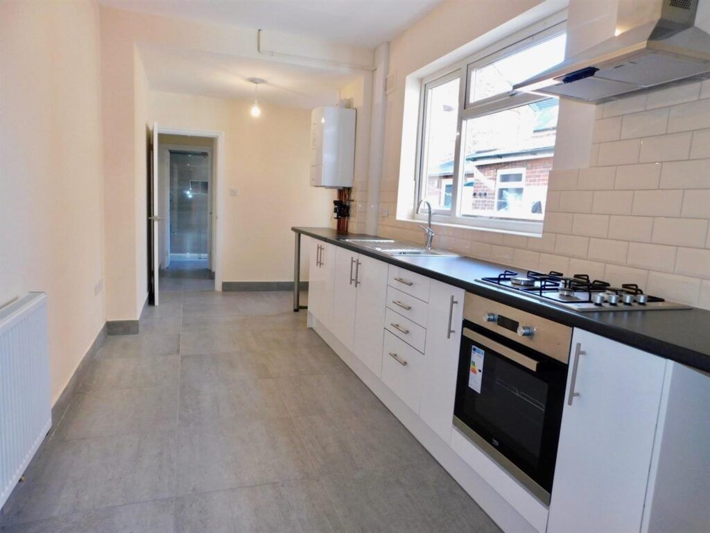 3 bed terraced house to rent in Buller Road, Leicester LE4 Zoopla