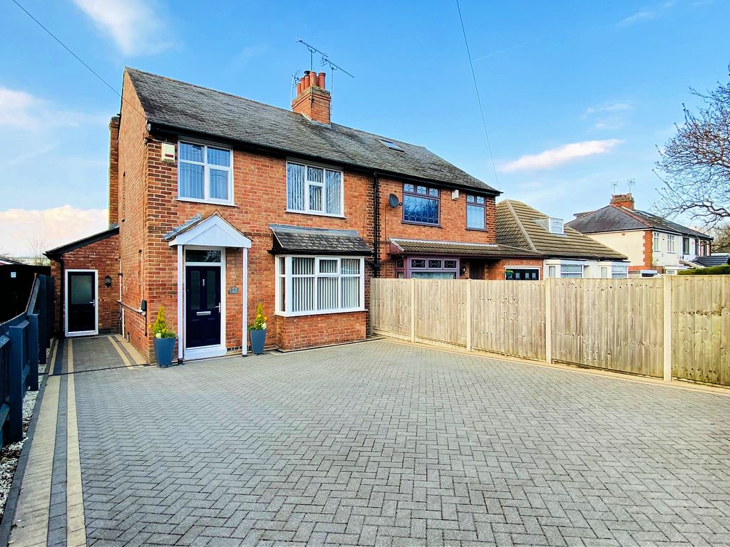 3 bed semidetached house for sale in Hinckley Road, Leicester Forest