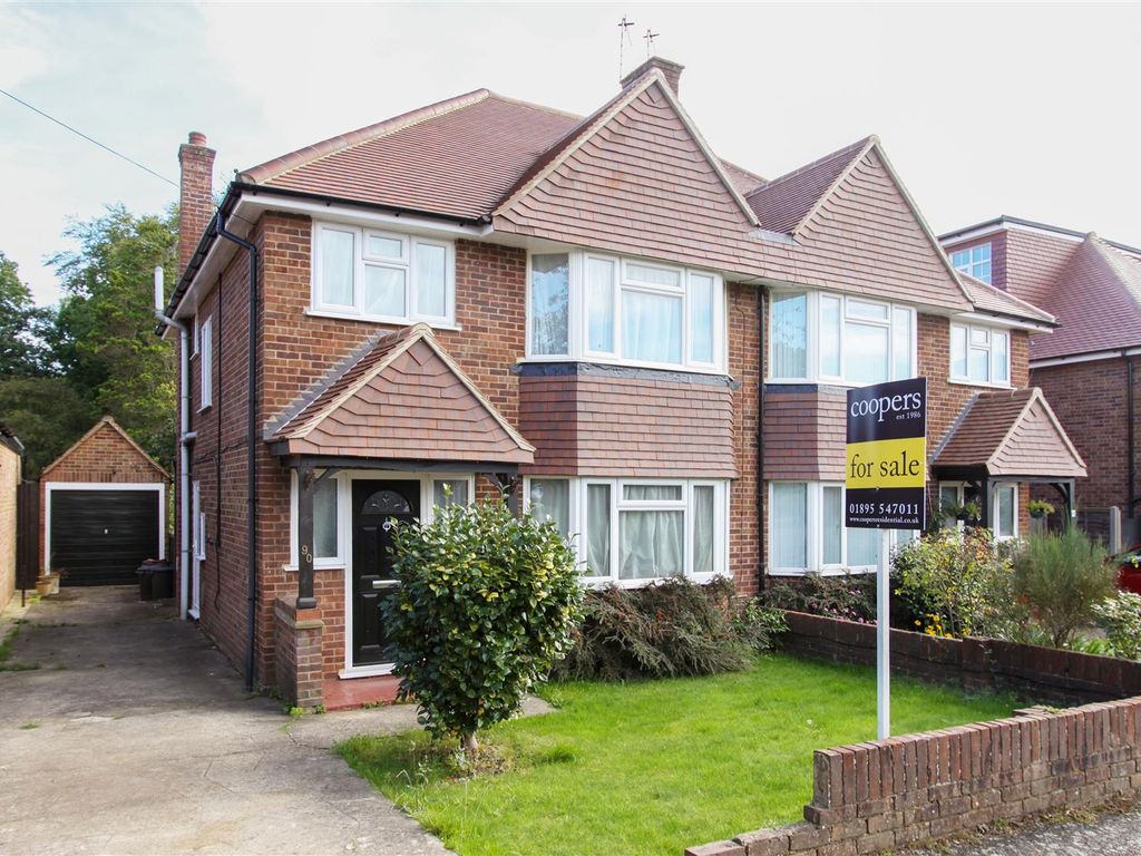 3 bed semidetached house for sale in Copthall Road West, Ickenham UB10