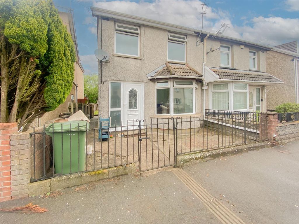 3 bed semidetached house for sale in Pencoed Avenue, Cefn Fforest