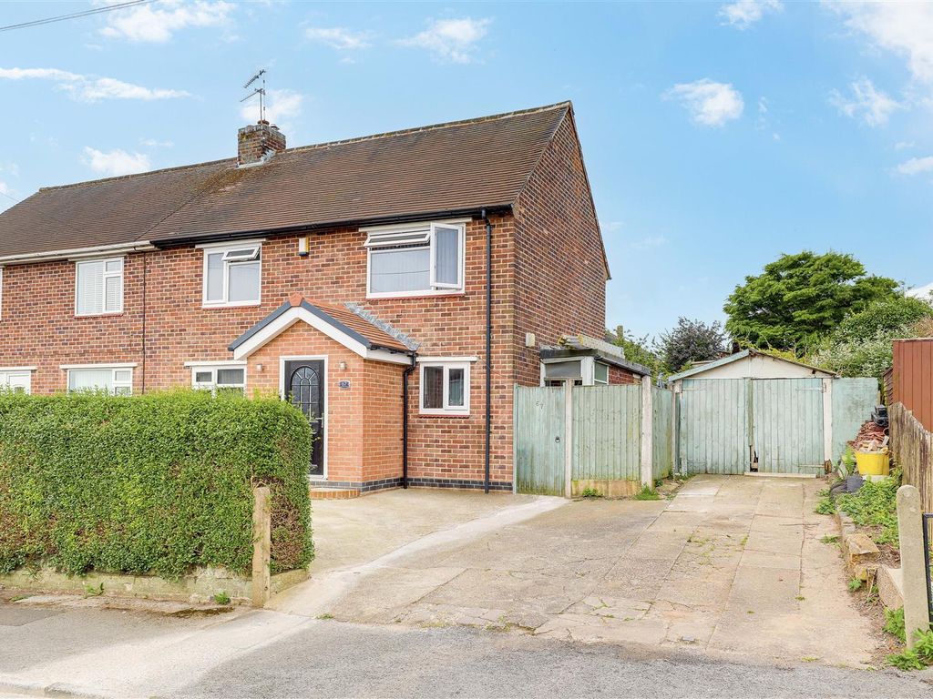 3 bed semidetached house for sale in Campbell Drive, Carlton