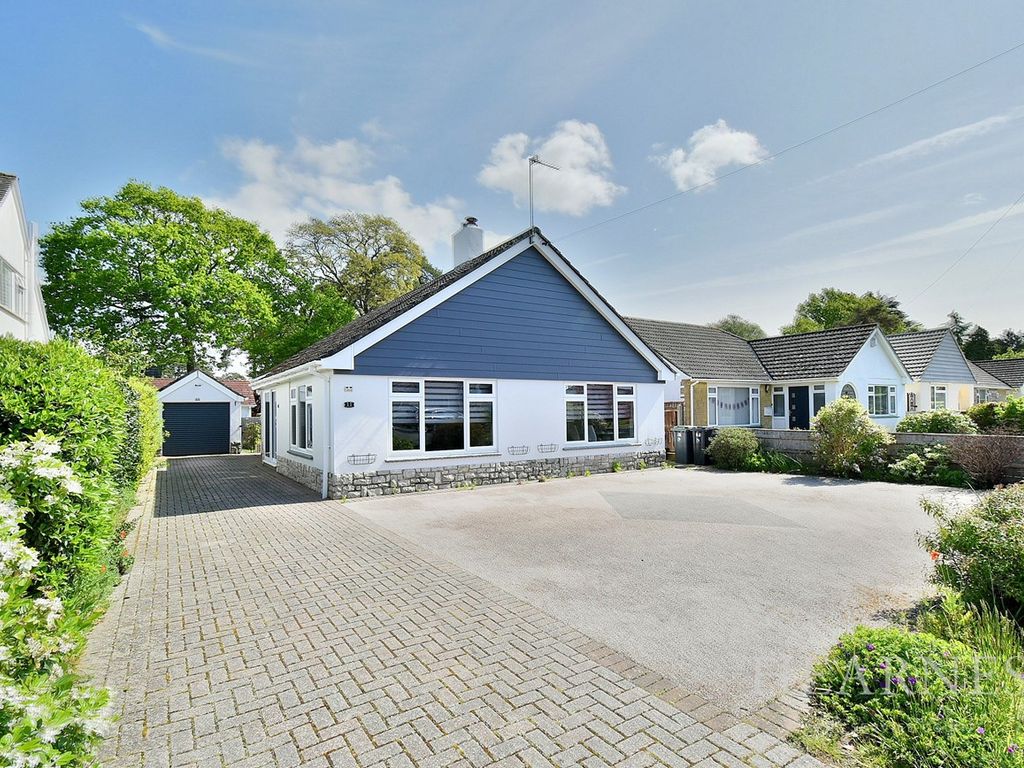 2 bed detached bungalow for sale in Drive, Ferndown BH22 Zoopla